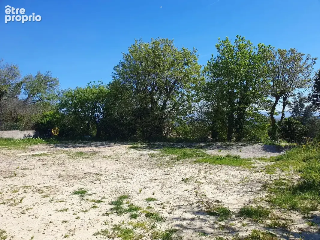 Terrain à CAUMONT-SUR-DURANCE