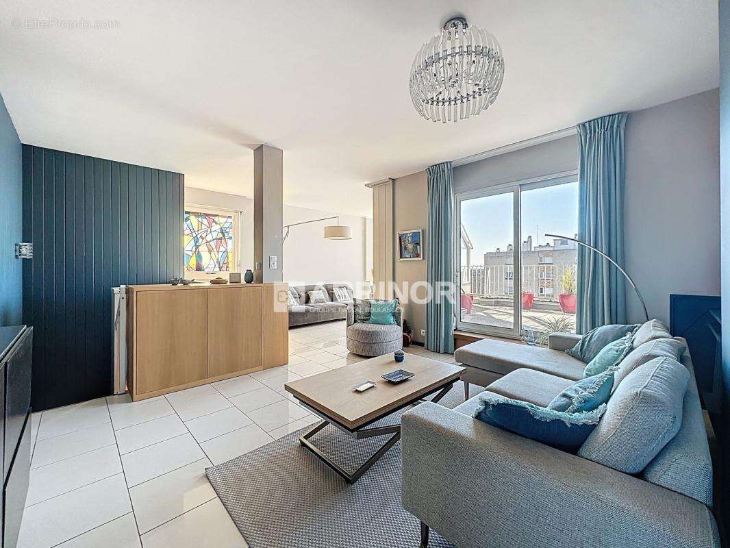 Dernier etage - duplex - 3 chambres, bureau - terrasse - garage 2 voitures- vue exceptionnelle - cave - photo 6