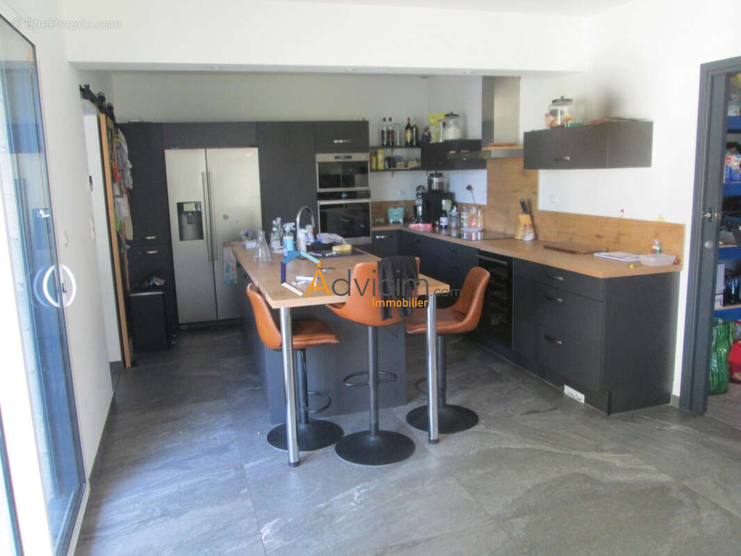 Maison à RADDON-ET-CHAPENDU