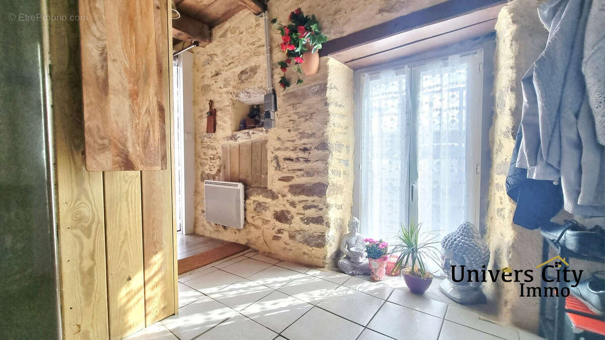 Maison à NOTRE-DAME-DES-LANDES