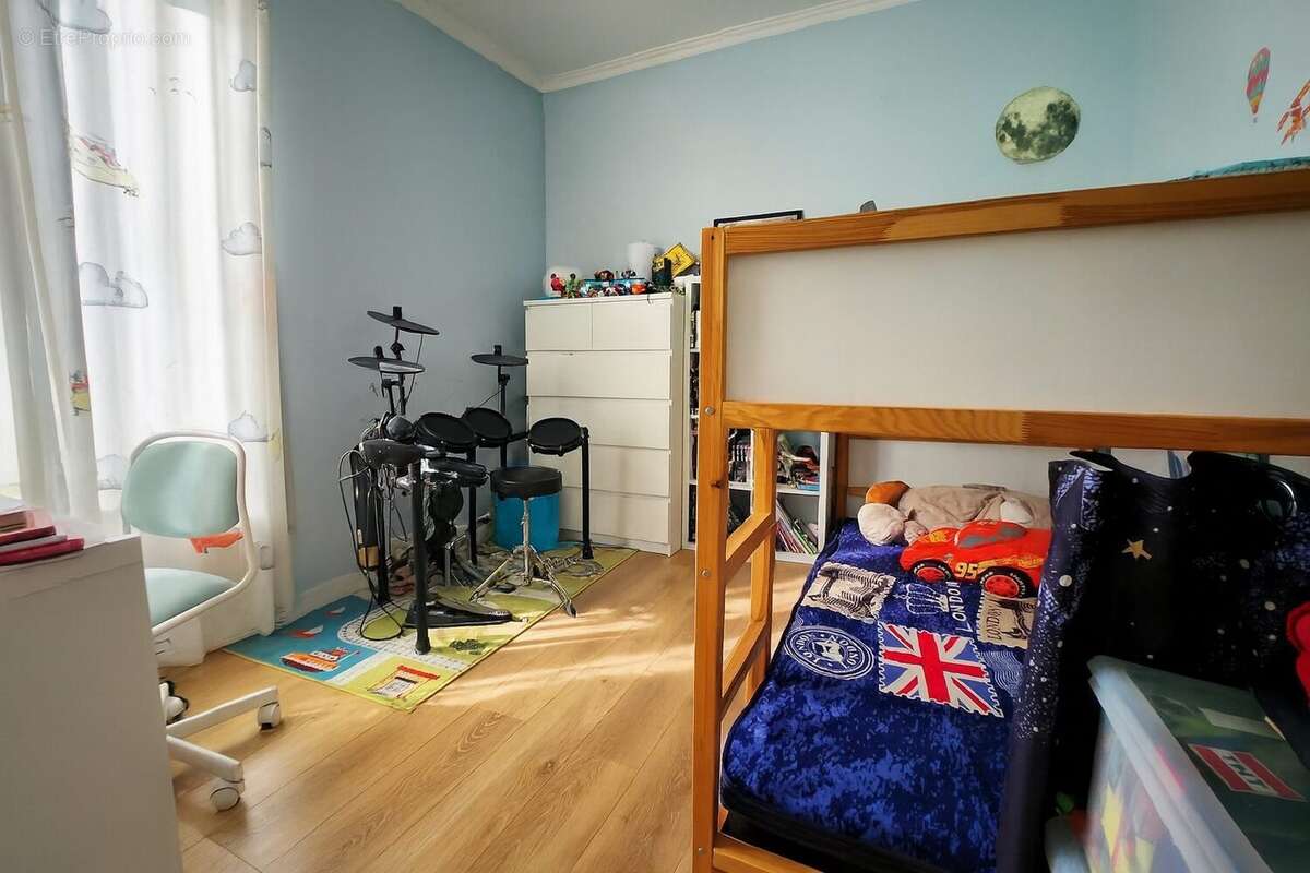 Appartement à MAISONS-ALFORT