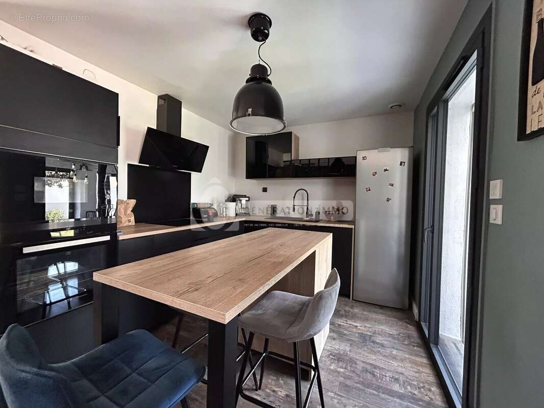 Maison à MOLLEGES