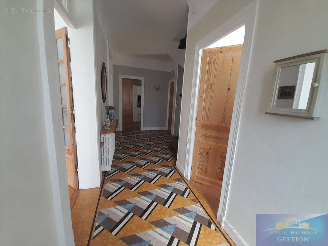 Maison à LOURDES