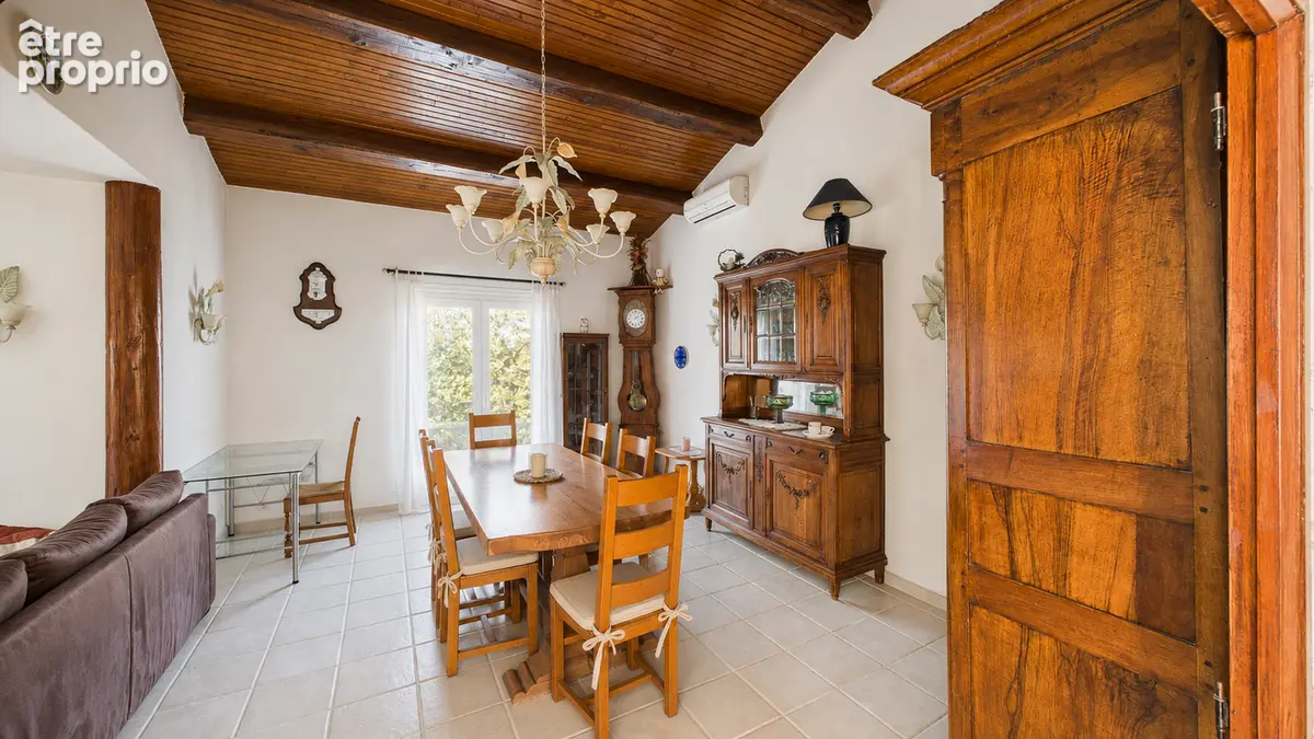 Maison familiale avec piscine sur 2 809 m² de terrain - Pernes-les-Fontaines - photo 3