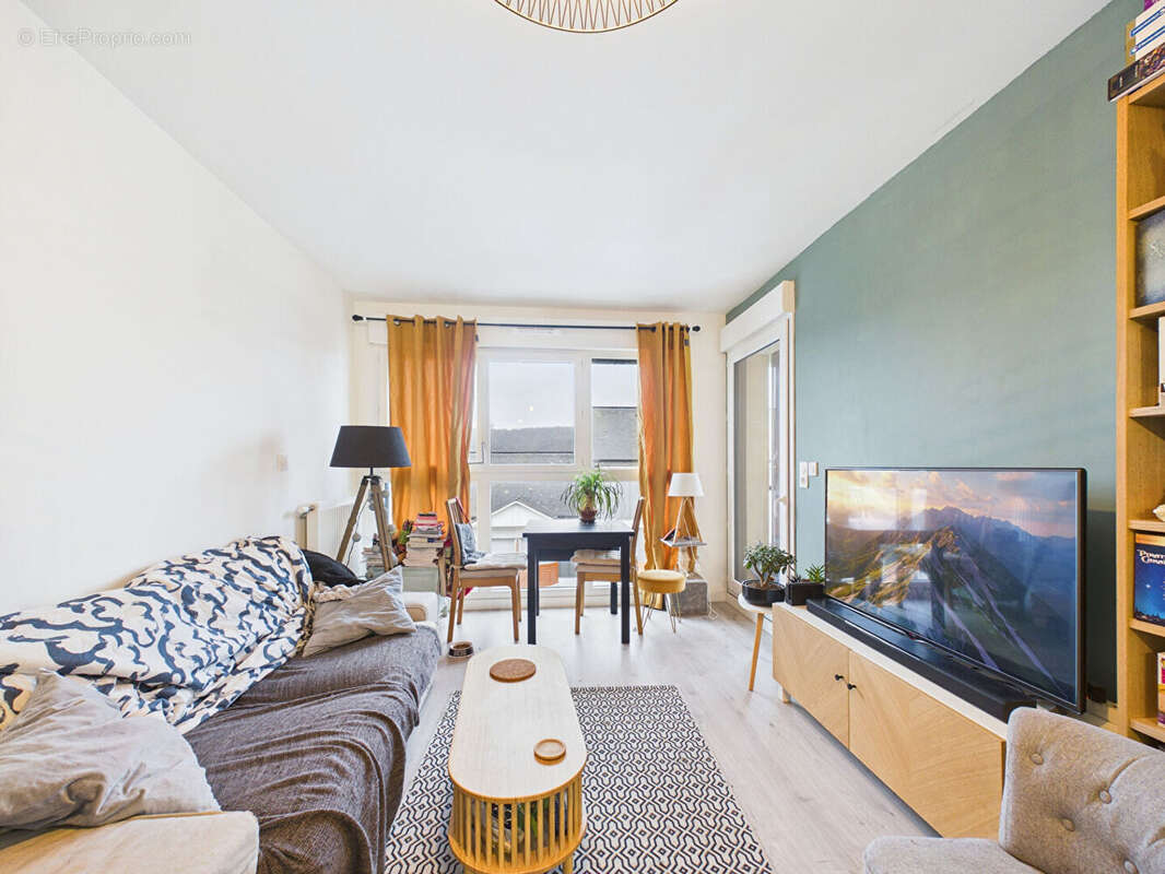 Appartement à DEVILLE-LES-ROUEN