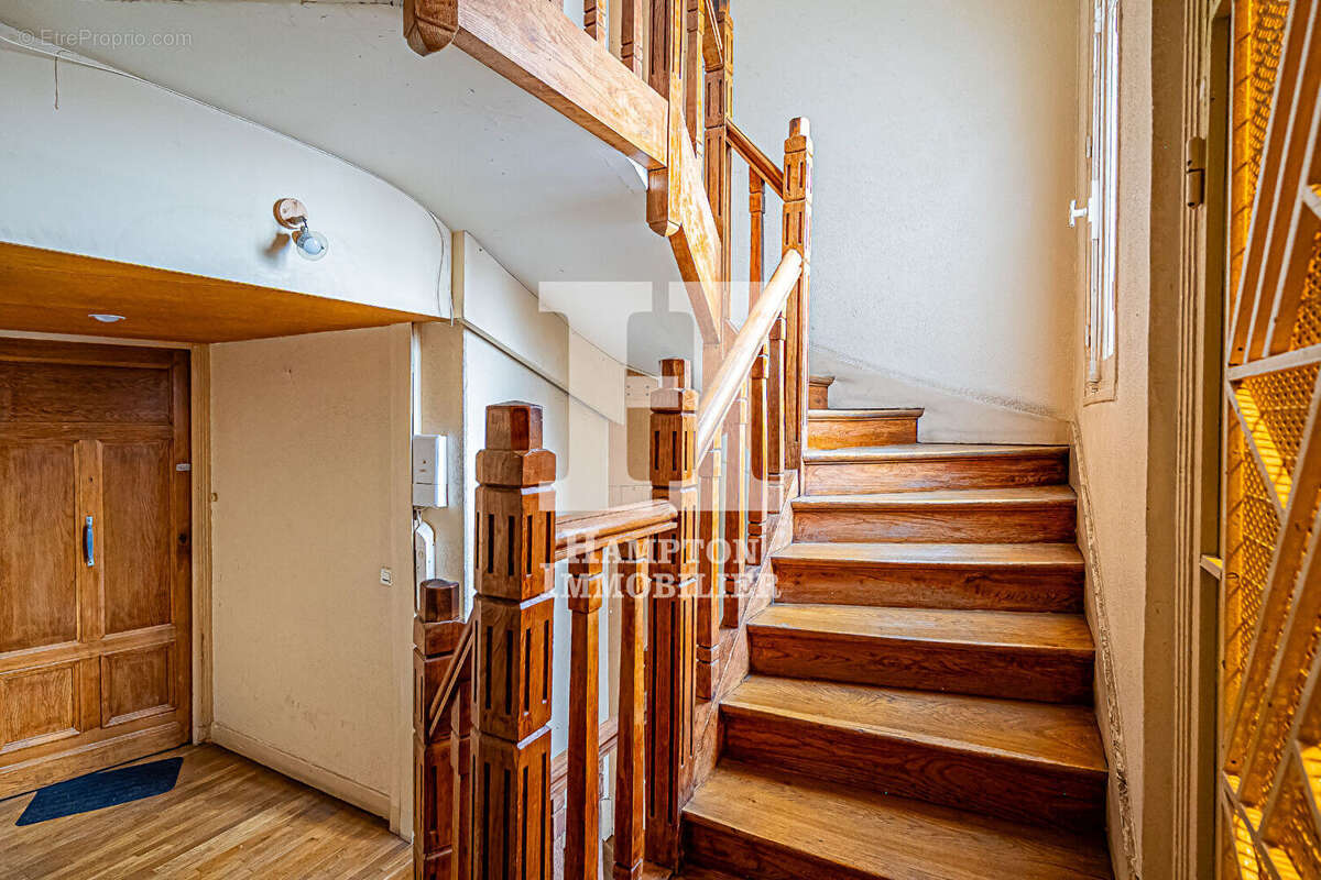 Appartement à PARIS-19E