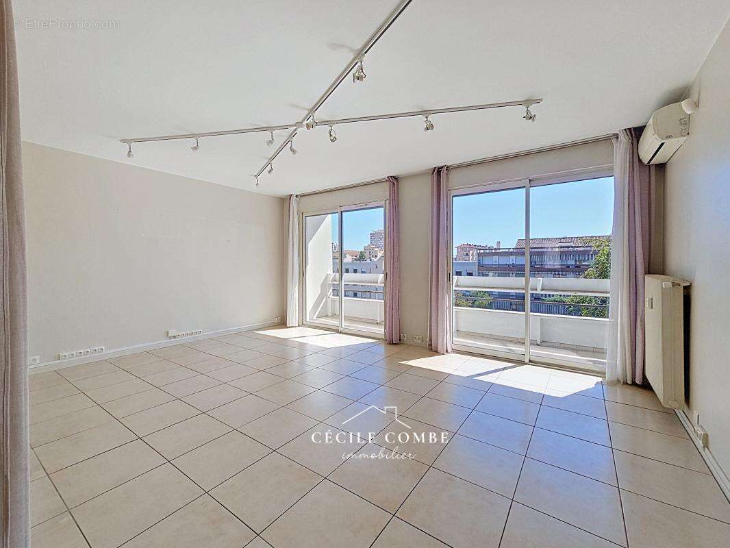 Appartement - photo 2