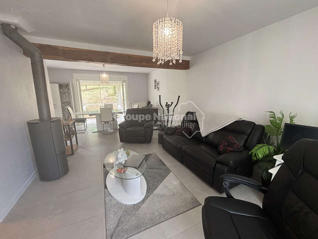 Maison à PIERREFONDS