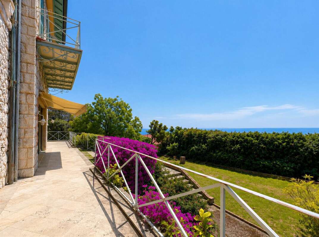 Domaine Belle Époque avec vue mer – Menton Garavan - photo 10