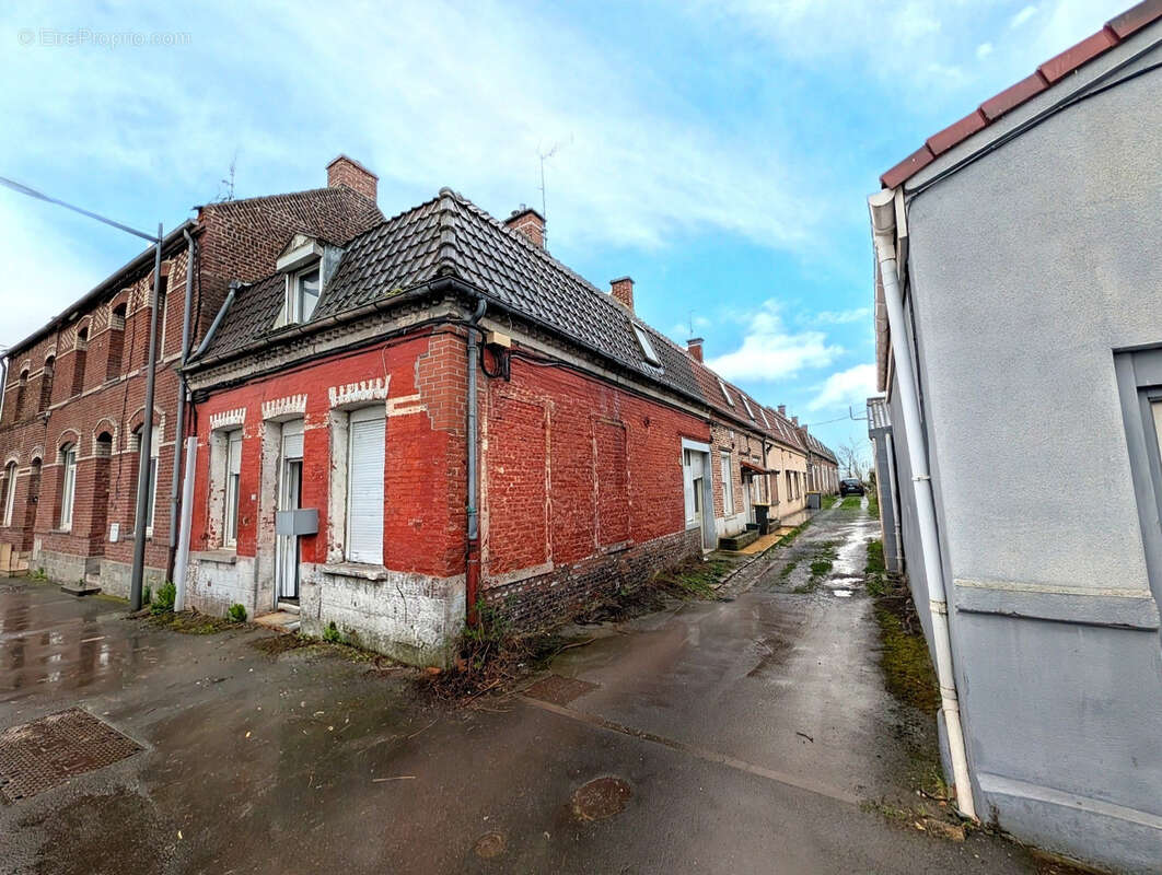Maison à LEWARDE