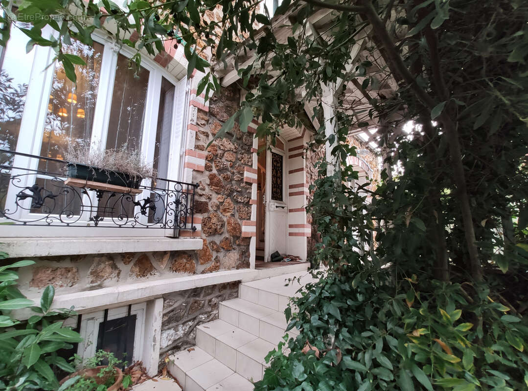 Maison à VITRY-SUR-SEINE