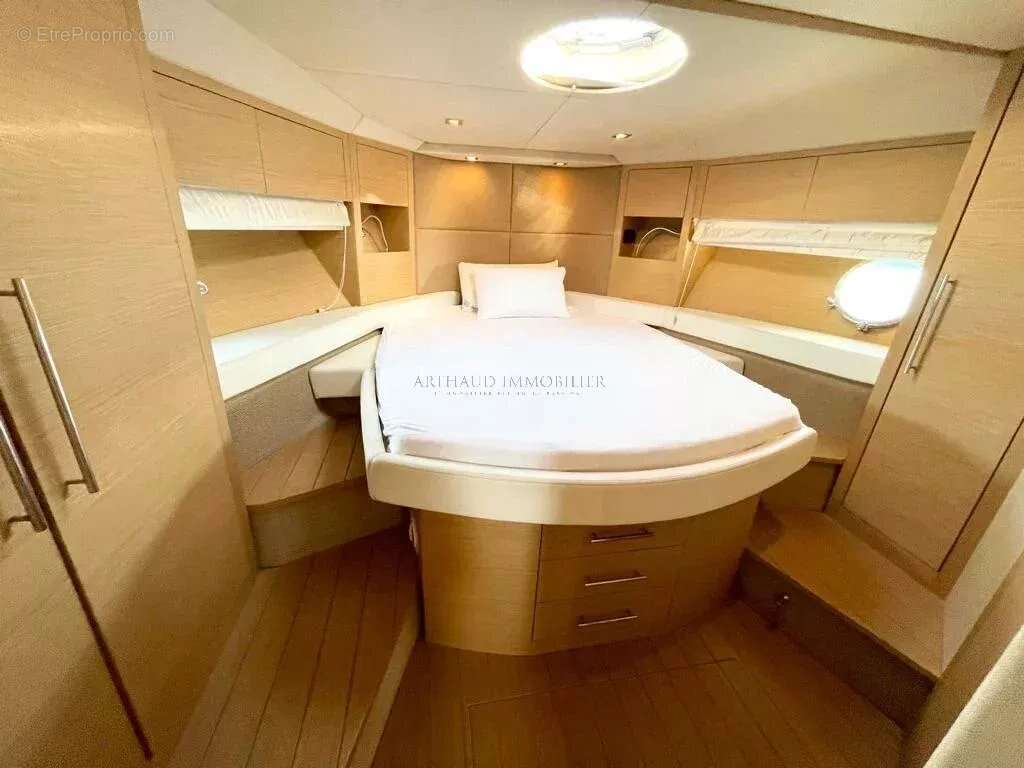 Yacht Sessa C52  Port Canto, Cannes - photo 11