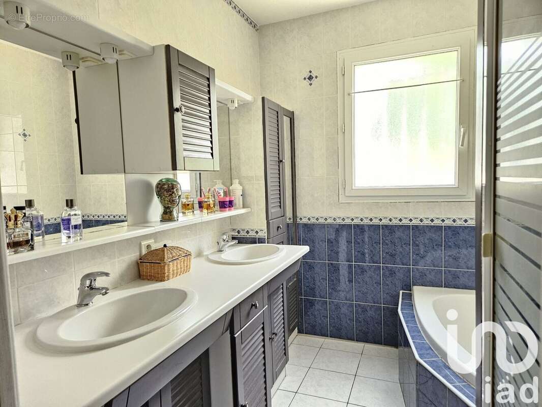 Photo 9 - Maison à ARS