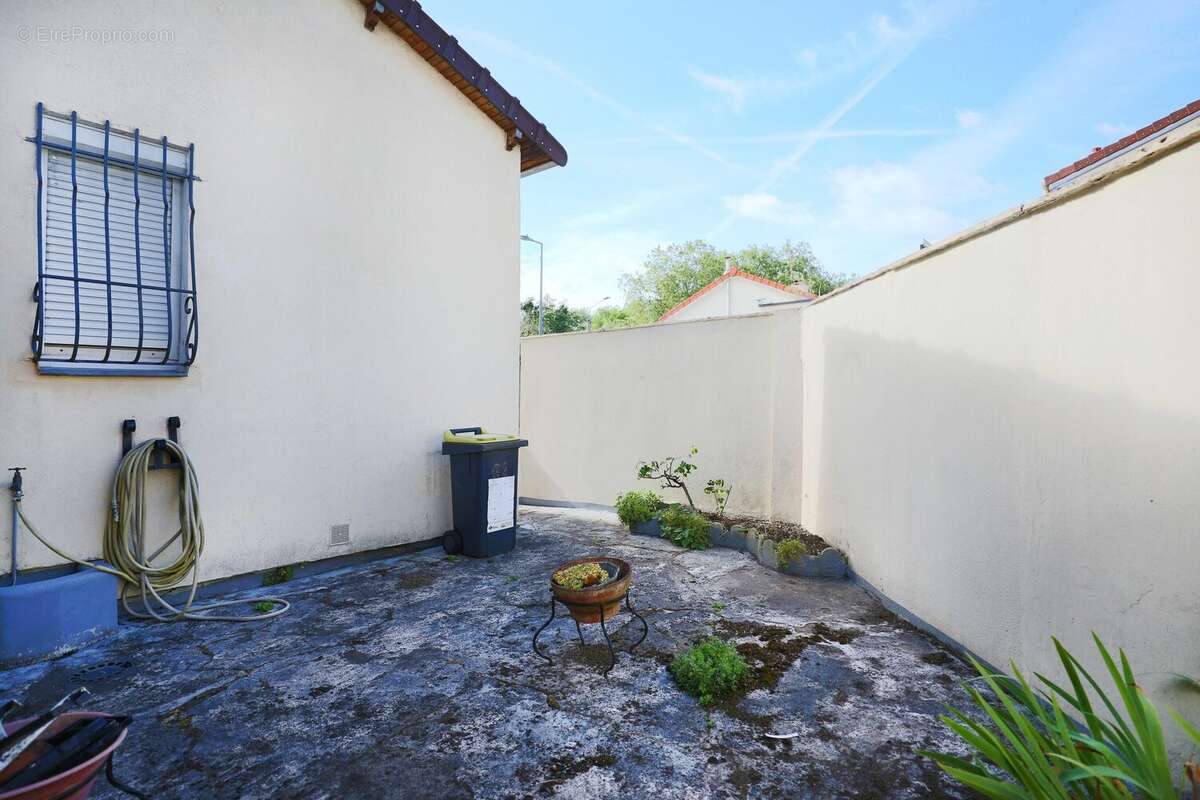 Maison 79 m² à Montreuil  - photo 7