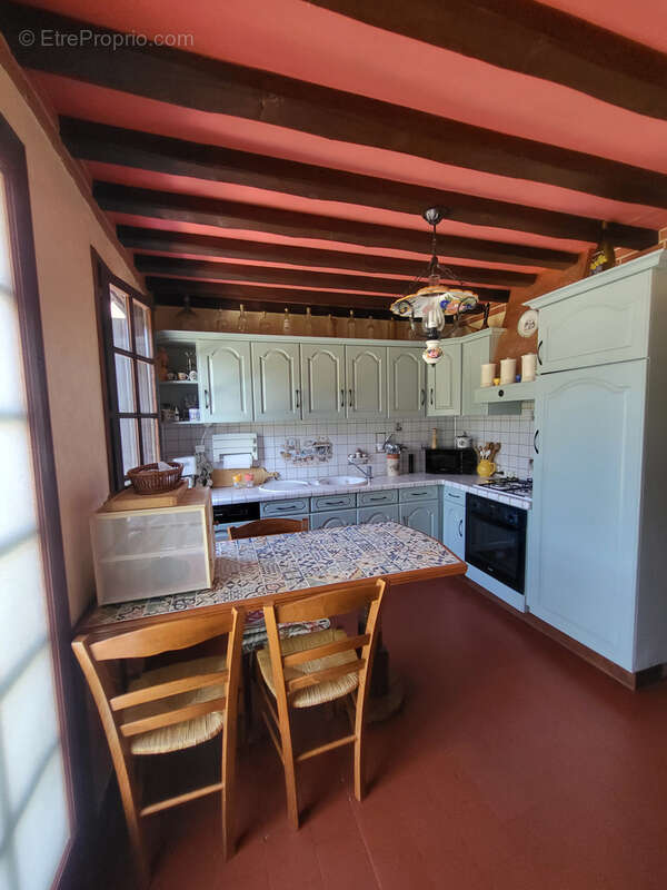 Propriété avec garage,  jardin et piscine à vendre à Yport 76111 - photo 11