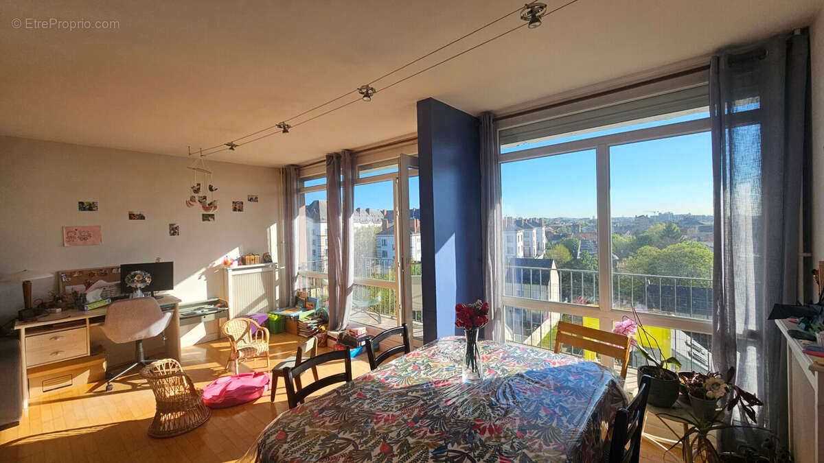 Appartement à HOUILLES