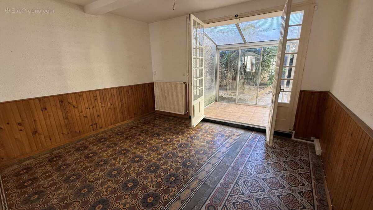 Maison à LEZIGNAN-CORBIERES