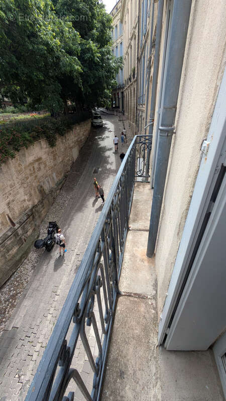 T3 de prestige avec balcon vue Jardin double destination BUREAU ou  RESIDENTIELLE - photo 13