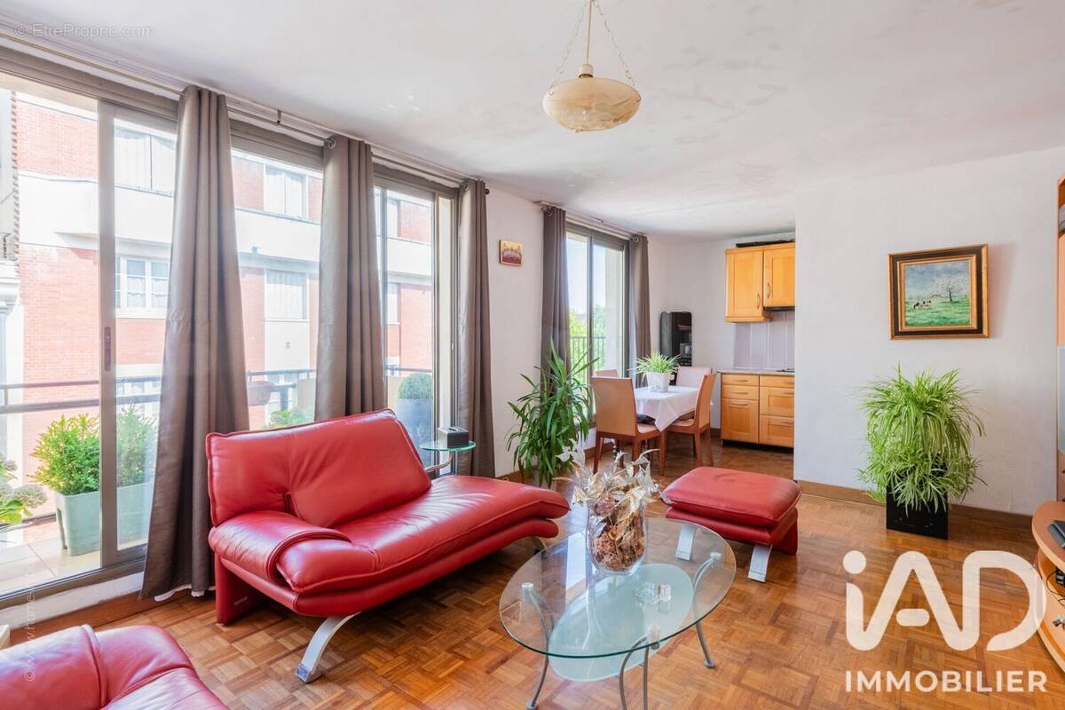 Photo 1 - Appartement à MONTROUGE