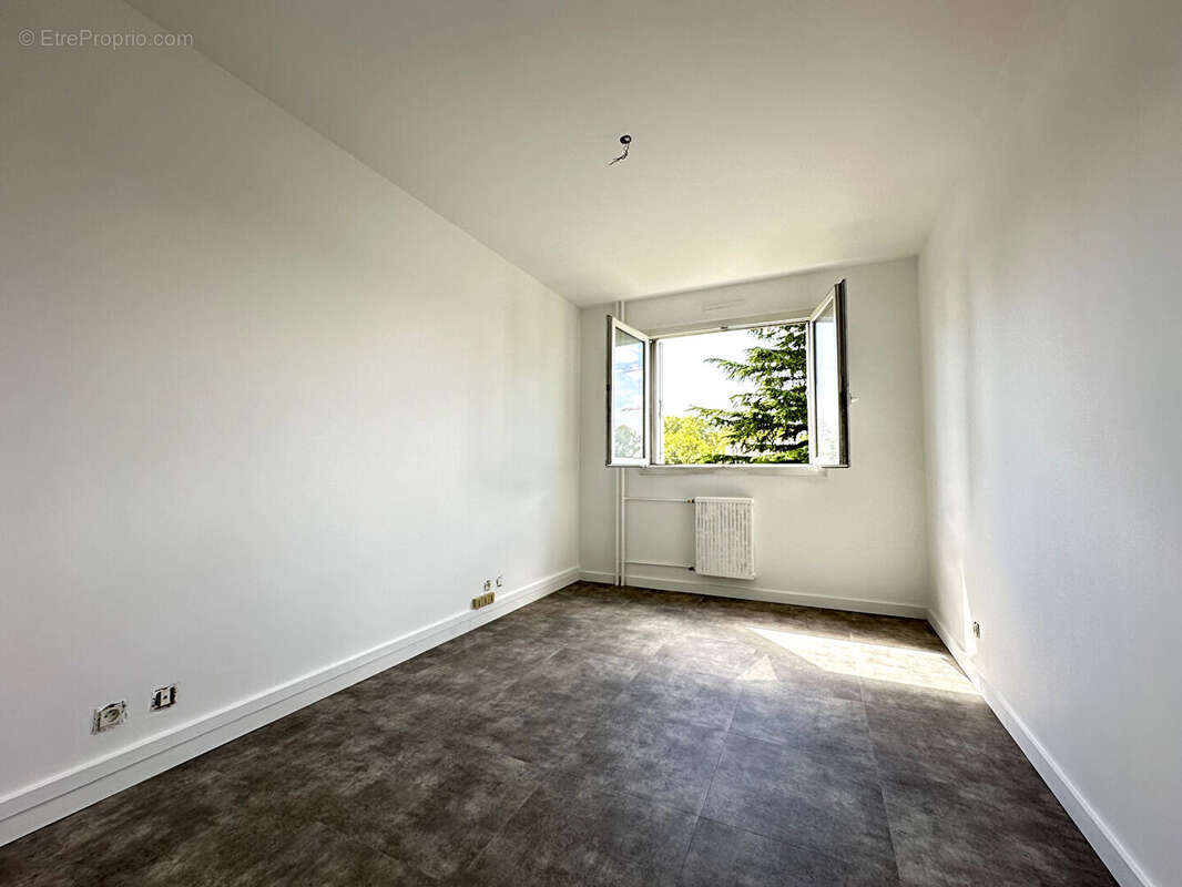 Appartement à VAULX-EN-VELIN