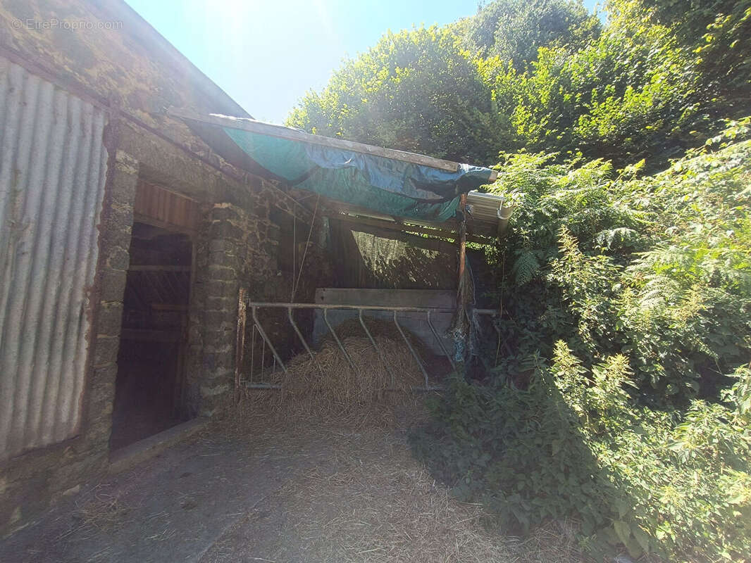 Maison à PLOUGUERNEVEL