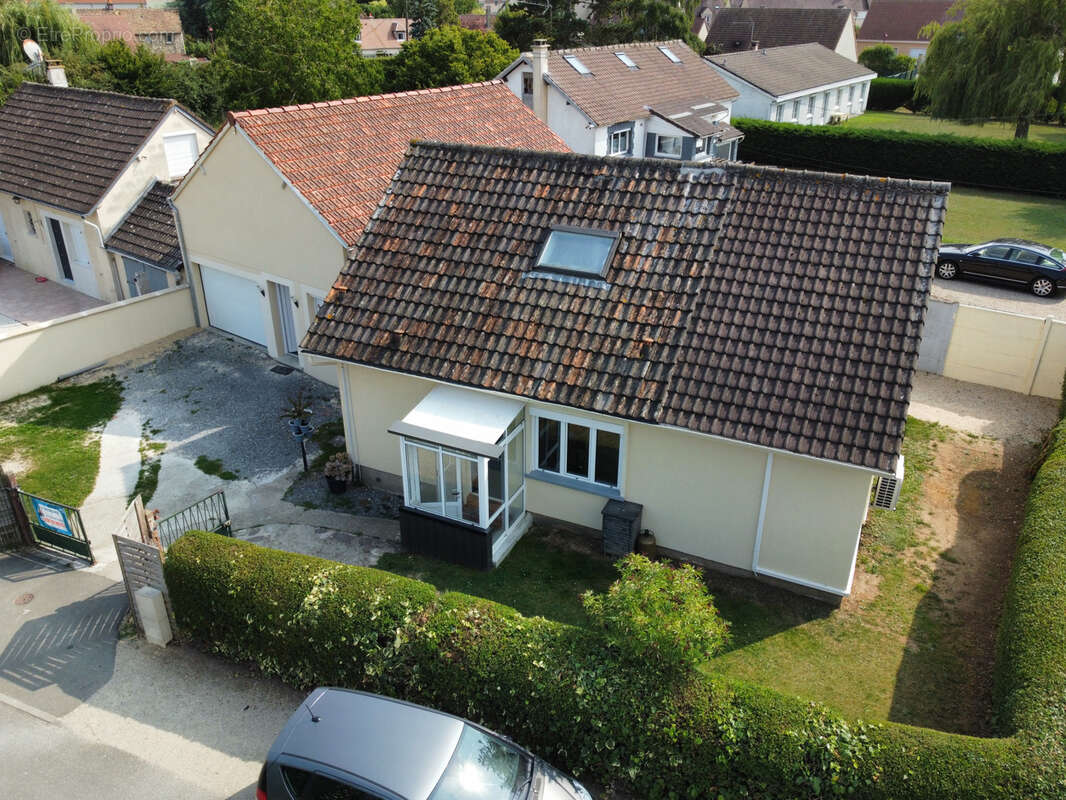 Maison à BU