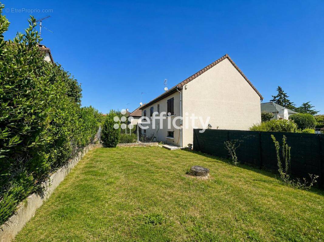 Maison à CHAMBRAY-LES-TOURS