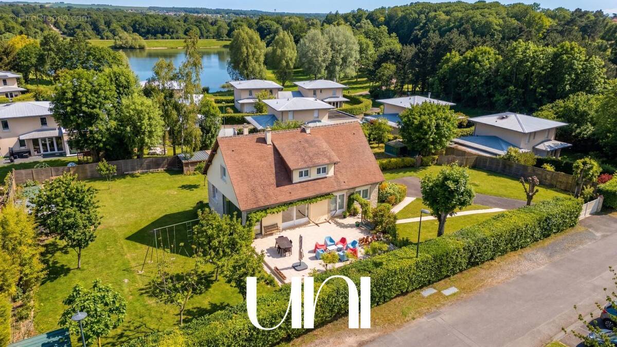 Maison à HEROUVILLE-SAINT-CLAIR