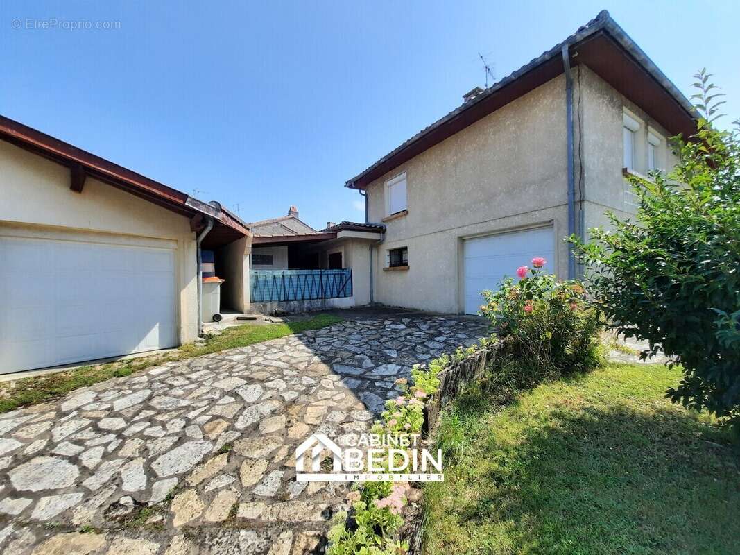 Maison à CUBZAC-LES-PONTS
