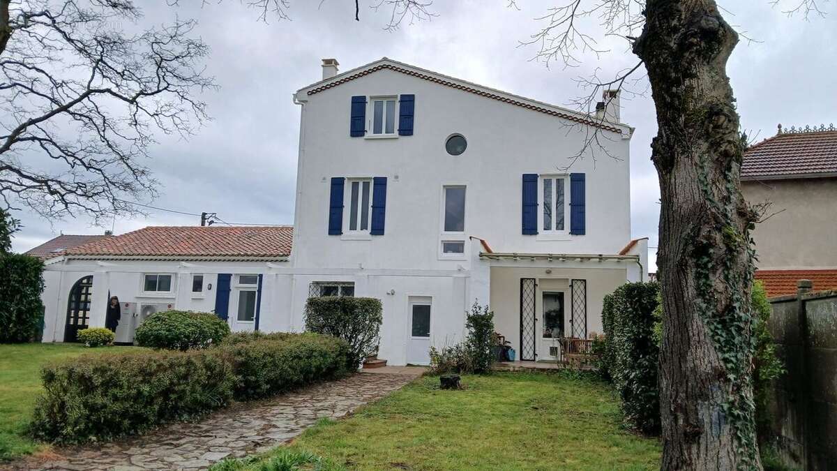Maison à ROUMAZIERES-LOUBERT