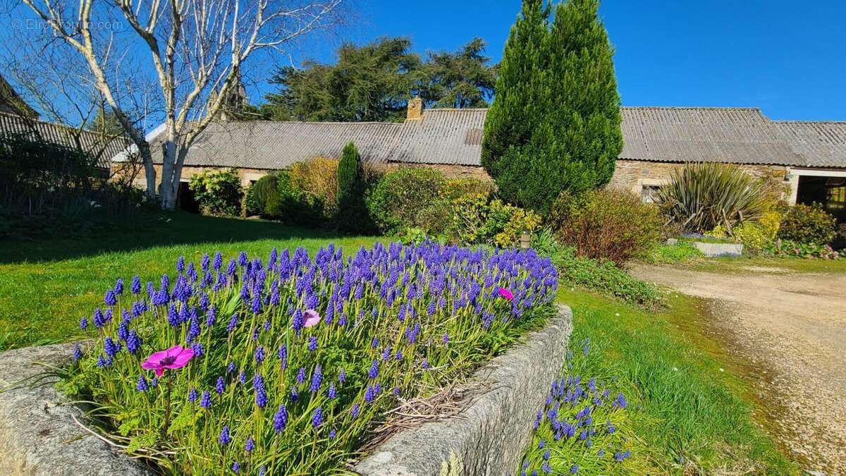 Maison à PLOUGONVEN