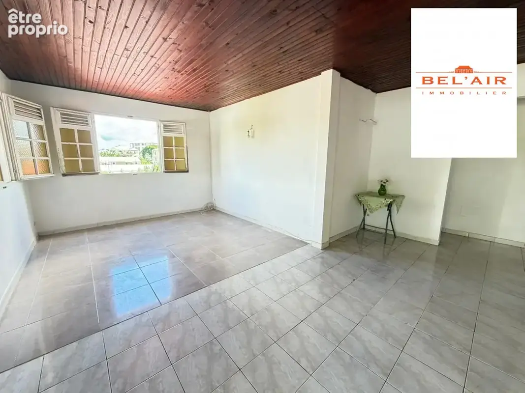 Maison 6 pièces 239 m² à vendre à Sainte-Luce (97228) - photo 2