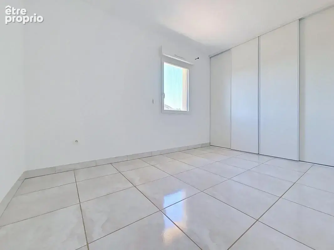 Maison duplex - 2 chambres - Terrasse - Cour - Stationnements - photo 10