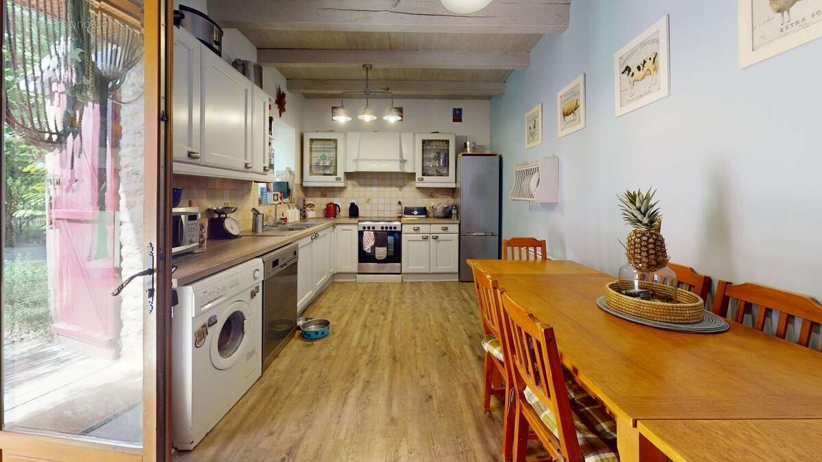 DEP1039MaisonenpierresavecmaisondamisetpiscineKitc - Maison à SAINTE-ALVERE
