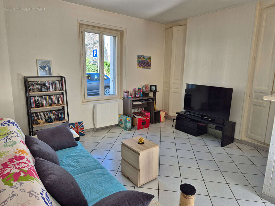 Appartement à MONTS