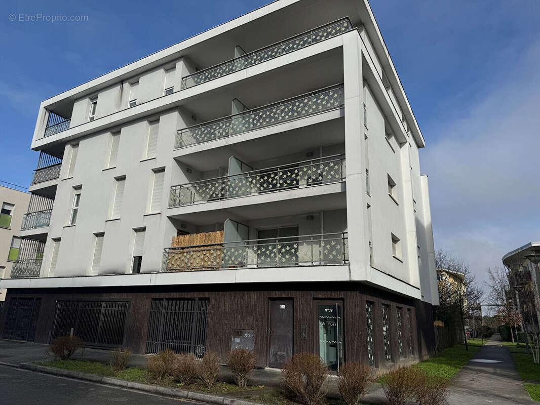 Appartement 63m² à lormont - photo 4