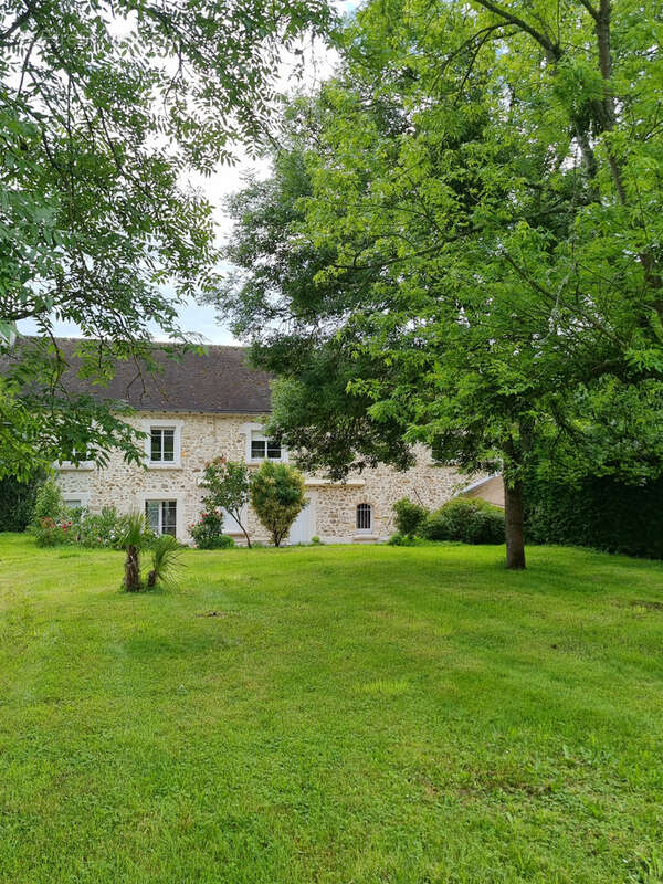 Maison à BRUYERES-LE-CHATEL