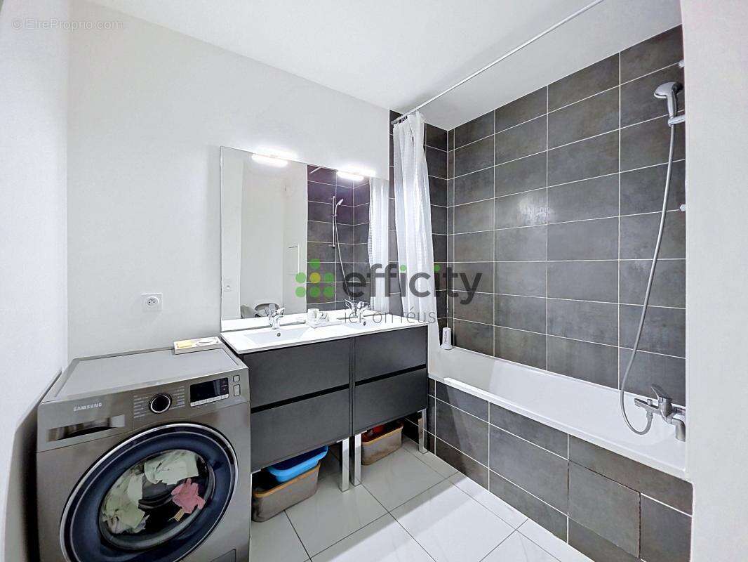 Appartement à LE PLESSIS-TREVISE