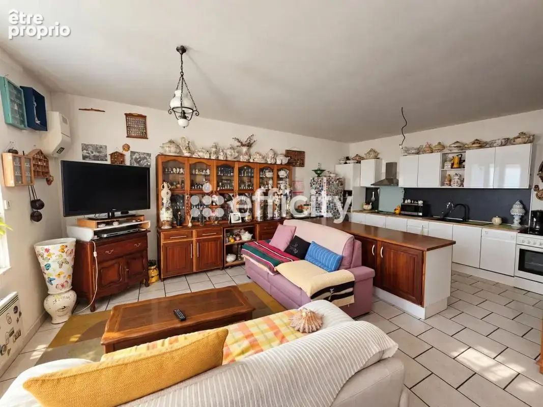 Appartement à CADENET