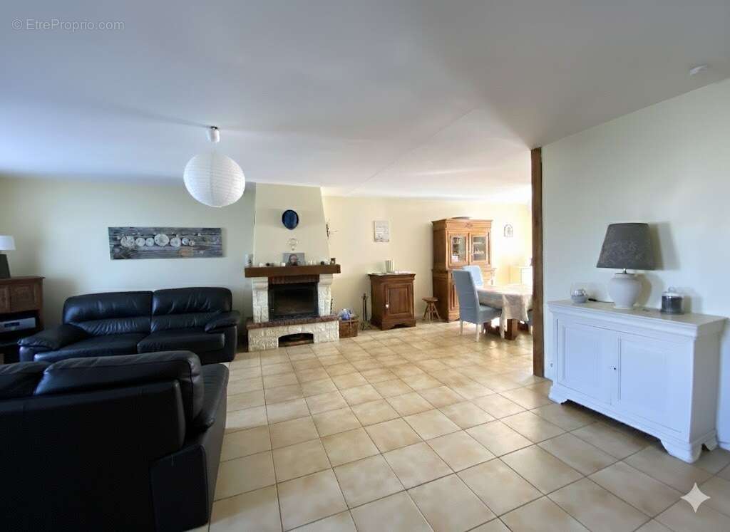 Maison à ROSNY-SUR-SEINE