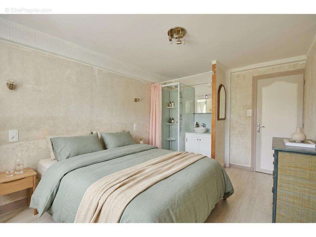 Maison 105 m² à Montpon-Menesterol  - photo 8
