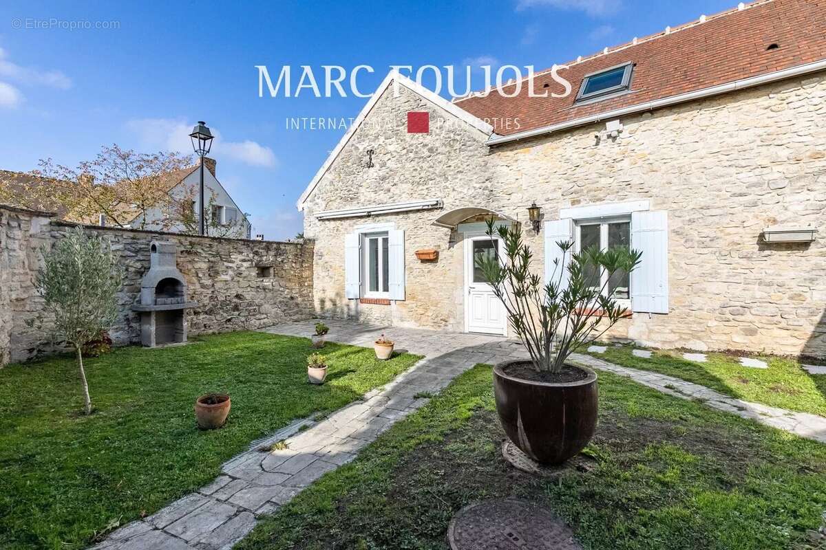 Maison à SENLIS