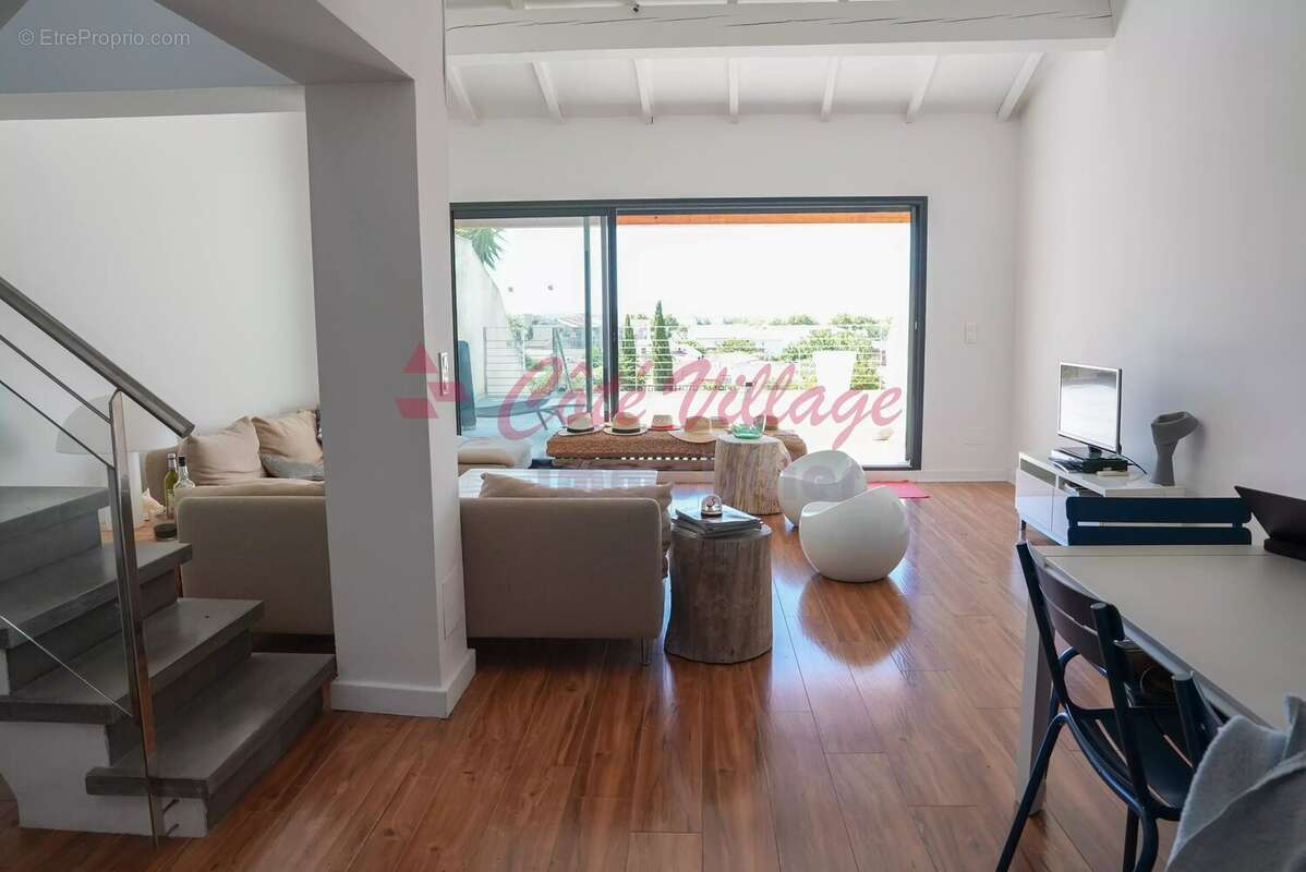 Superbe maison T4 entierement renovée, terrasse avec vue panoramique - photo 5