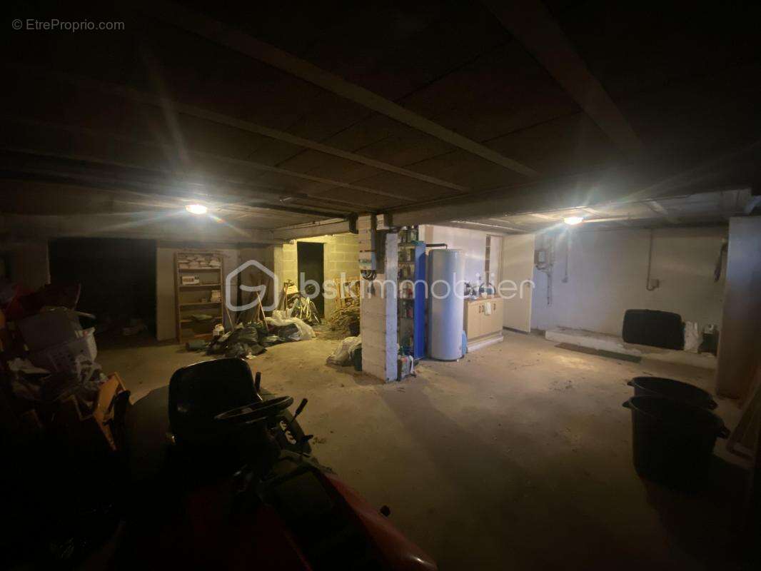 Maison avec sous-sol / 6 pièces - photo 16