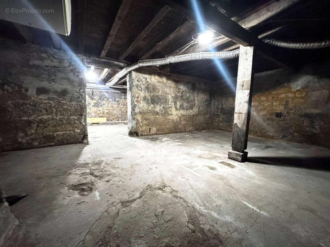 Vente caves saines / quartier Bastide - photo 3