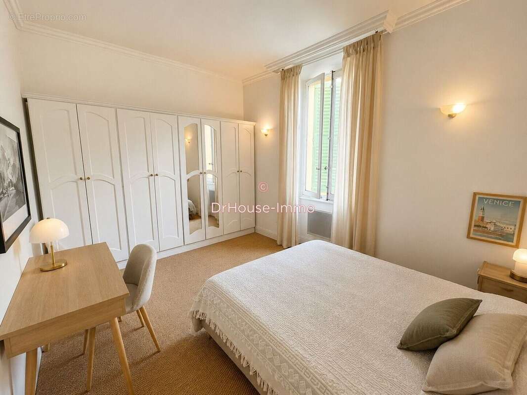 Appartement à VENCE