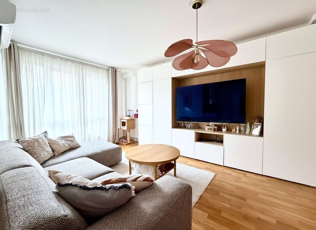 Appartement à LE PERREUX-SUR-MARNE