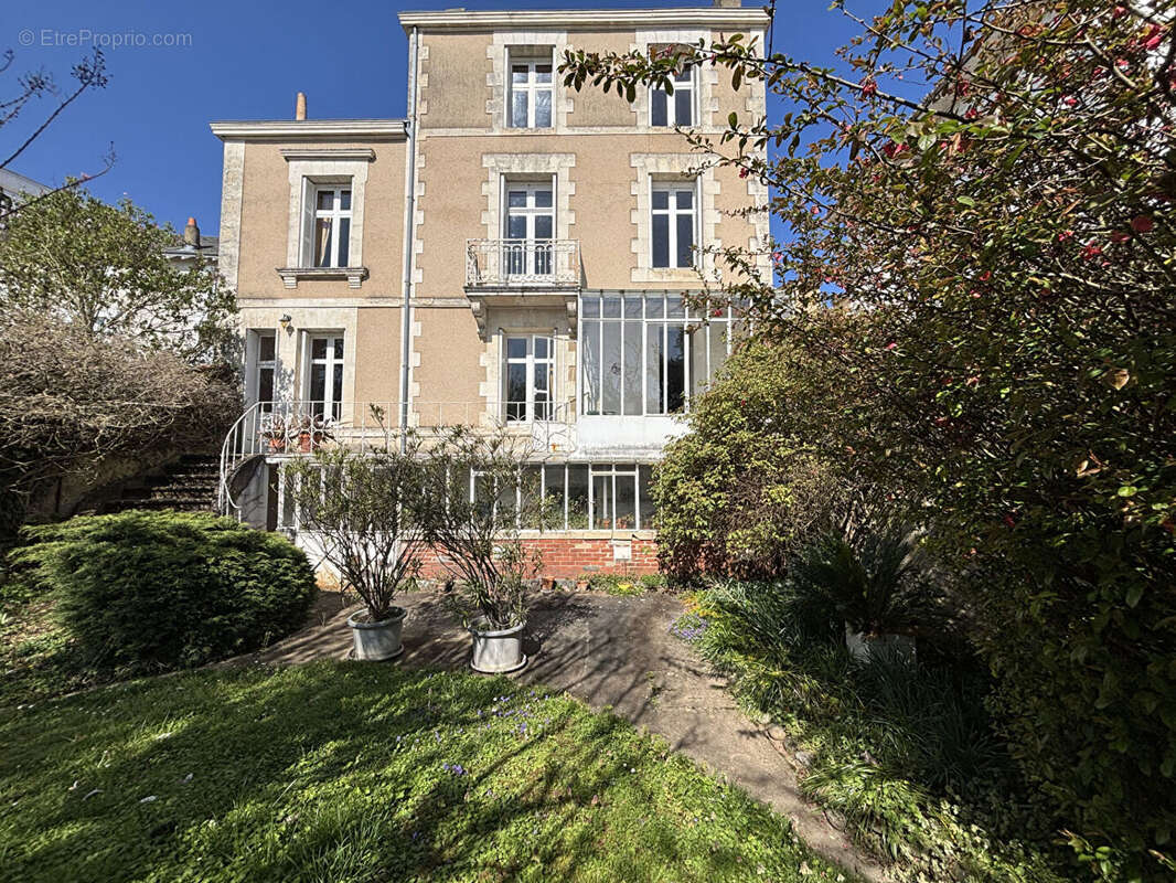 Maison à POITIERS