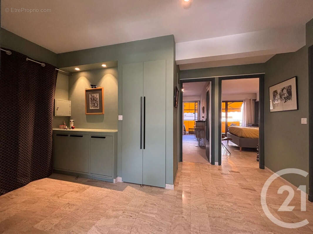 Appartement à LE CANNET