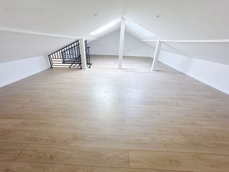 Maison à SAINT-CERGUES